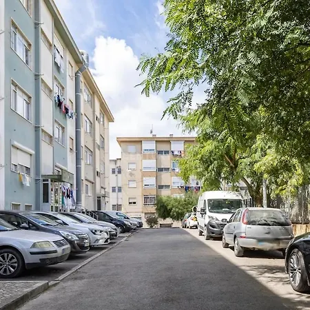 Moderno E Acolhedor I Perto Do Aeroporto * Lizbona